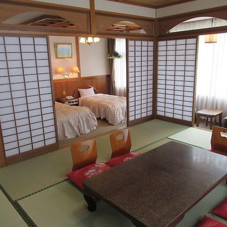 Amagase Onsen Hotel Suikoen Hita Buitenkant foto